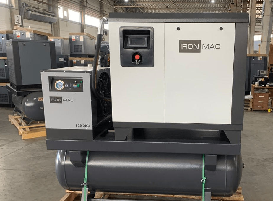 Винтовой компрессор IronMac IC 30/8 DIGI DF 500L IP65