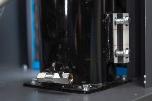 Винтовой компрессор Hansmann RSA 5.5 10 с частотником